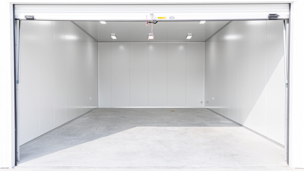 Cleared storage unit ready for lease closure